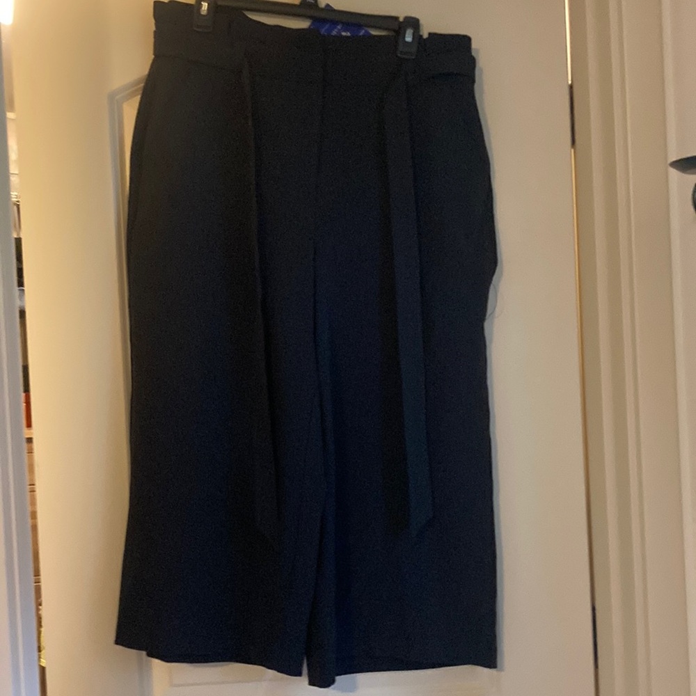 APT. 9, L,  black wide-leg, crop mid rise women’s pants